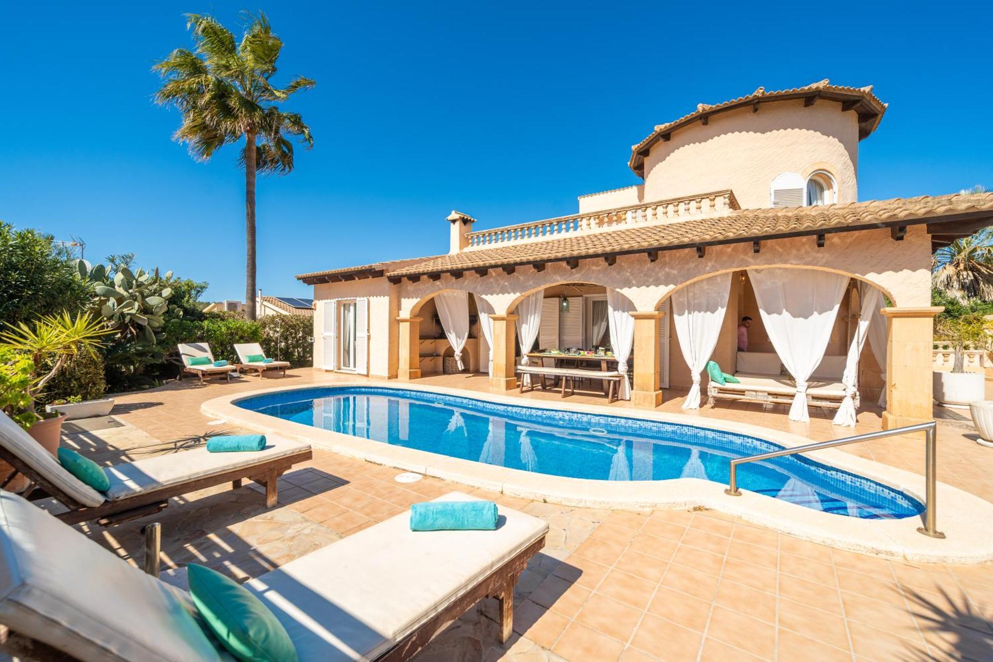 Son Serra, Pool And Chill Out Close To The Villa